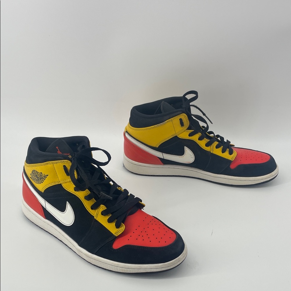 Nike Air Jordan 1 Mid SE in 'Amarillo' 10.5 S45